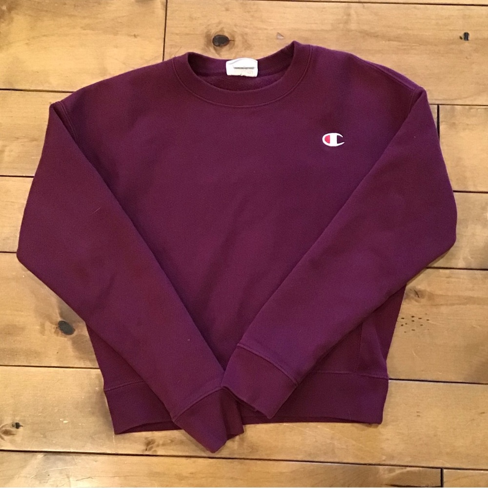Girls Champion maroon sweatshirt